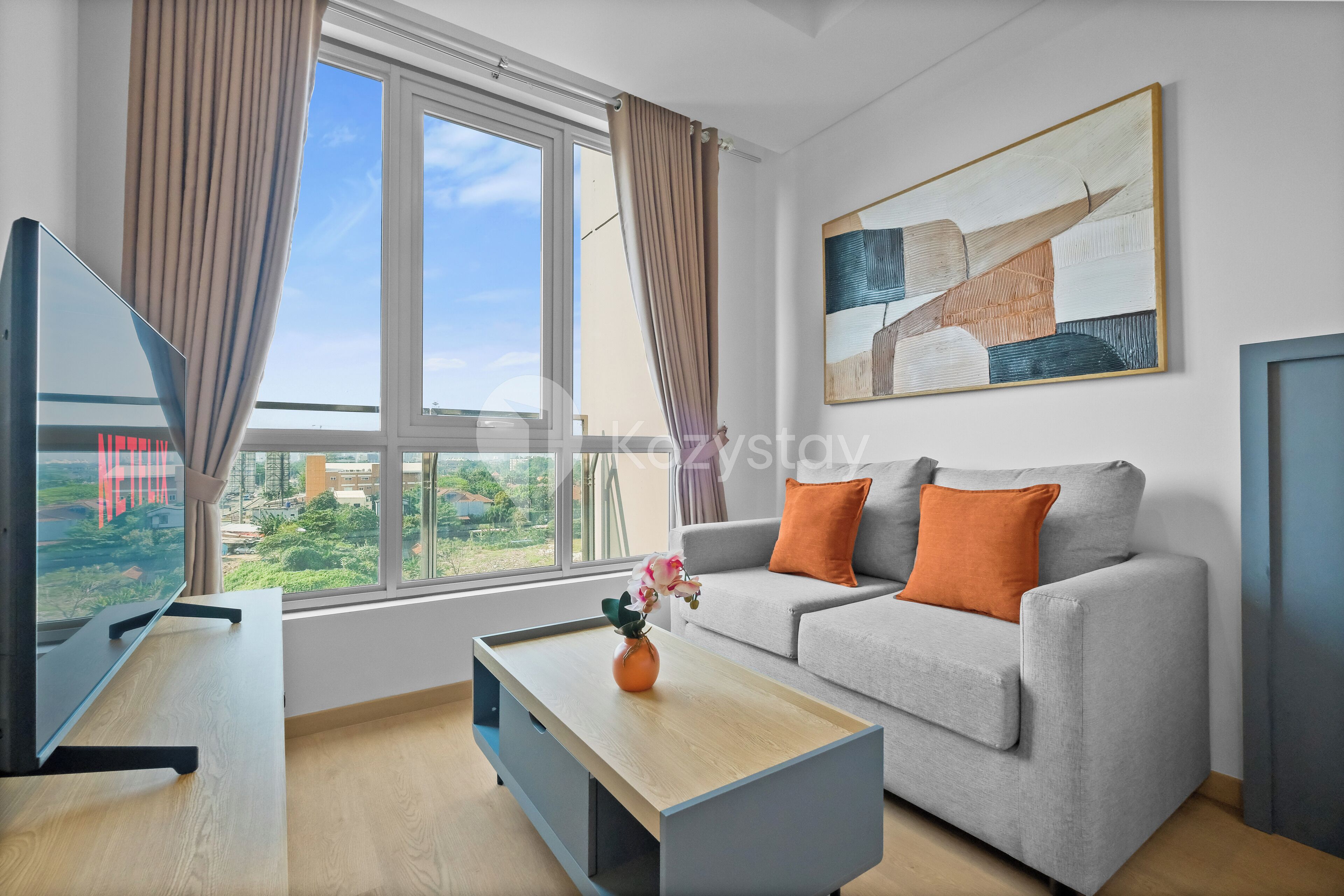 Departamento, 1 habitación, vista a la ciudad | Área de sala de estar | Smart TV, Netflix y servicios de streaming 