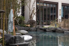 Hot springs - Hampton by Hilton Emeishan Scenic Area (Leshan)