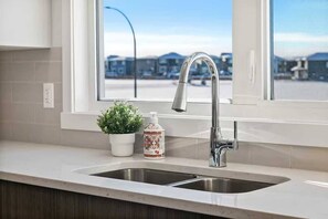 Interior - Luxury 3BR in Belmont with Private Garage + Sleep 6 (Calgary)