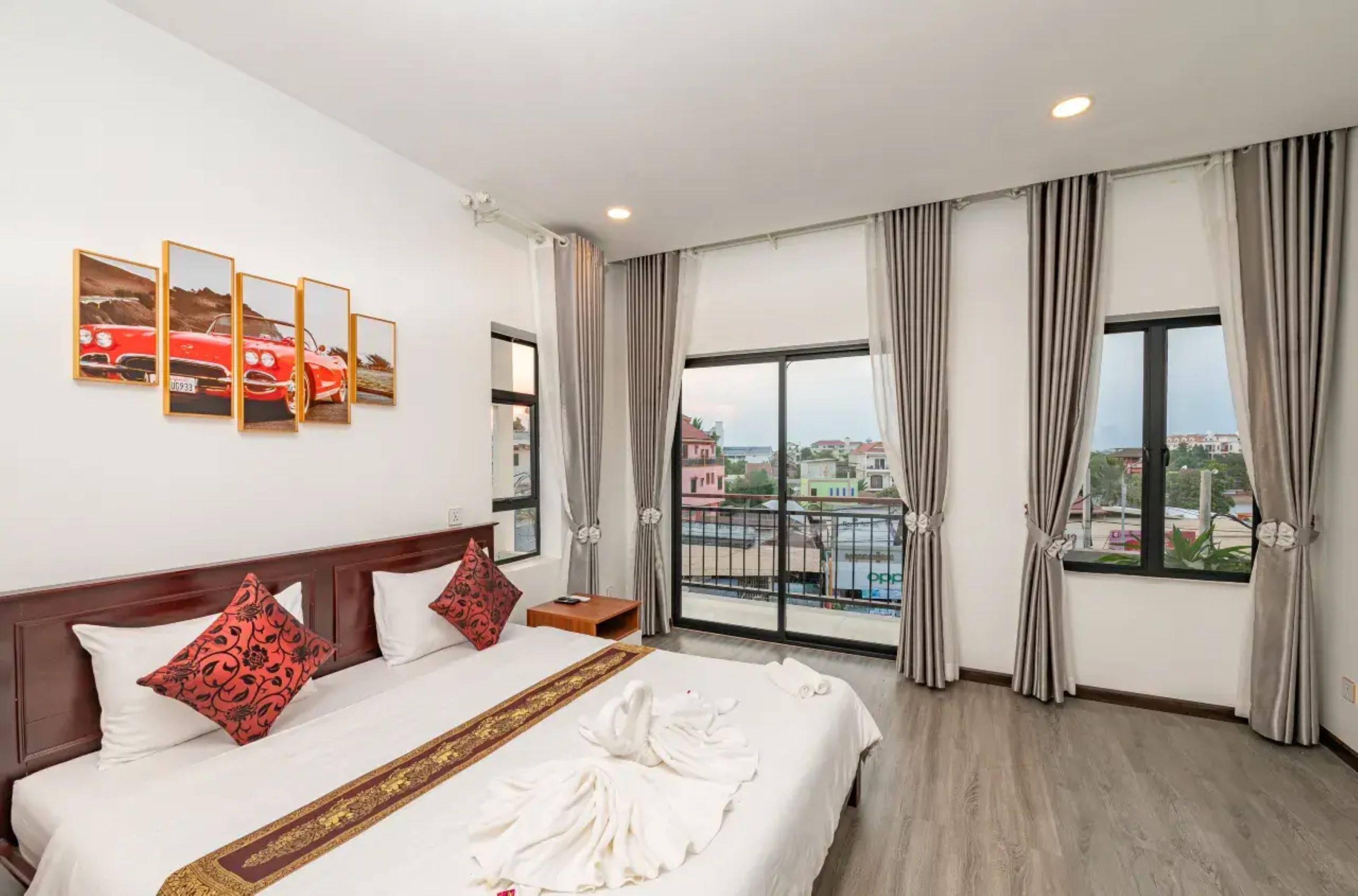 Deluxe Studio Suite | Free WiFi