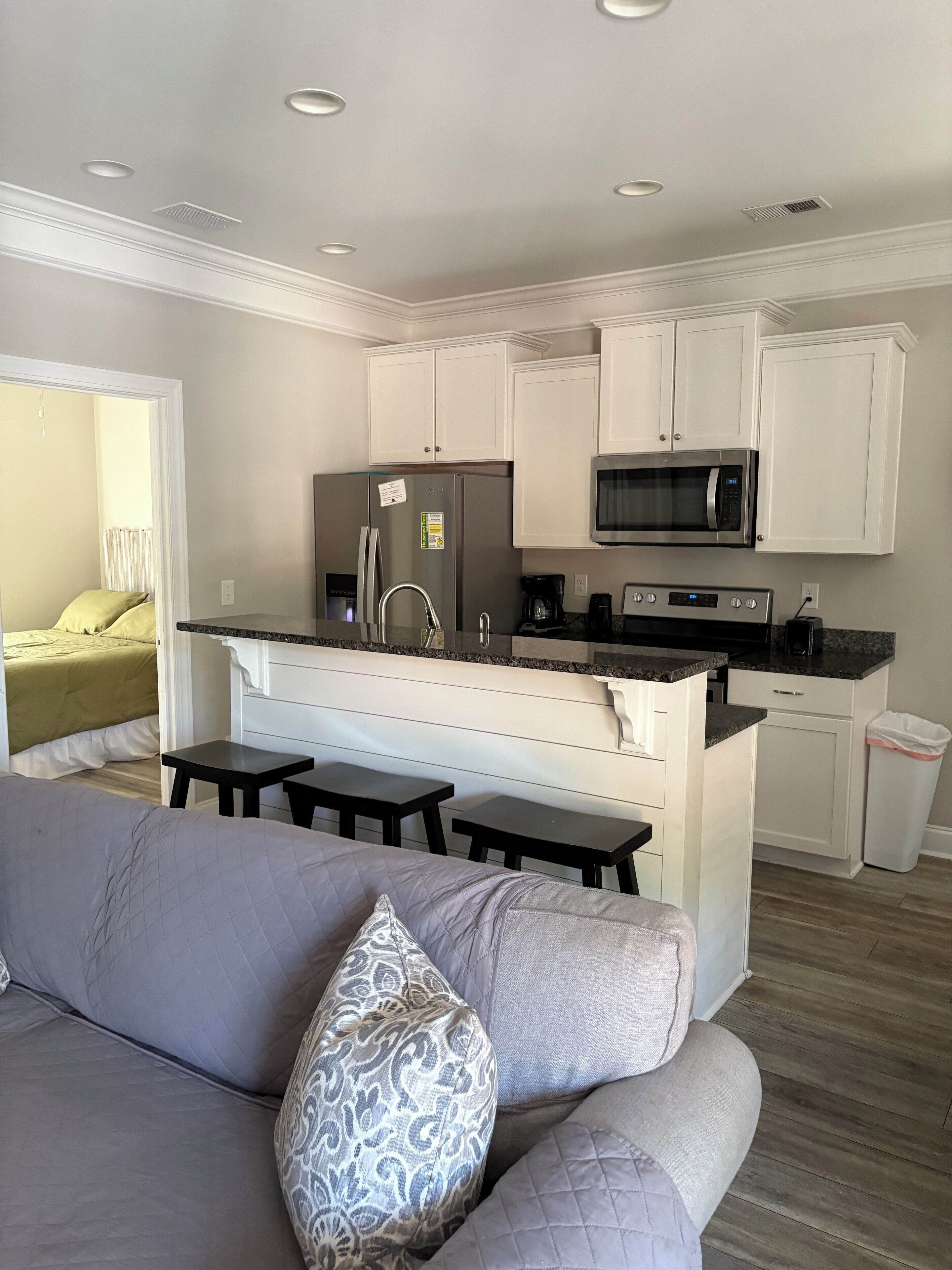 المنشأة من الداخل