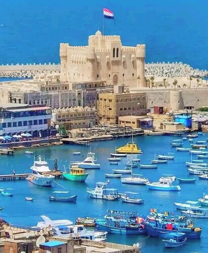 Elsalam palace suite near tram,  the sea and Alex attractions  ( Ac/free wifi )