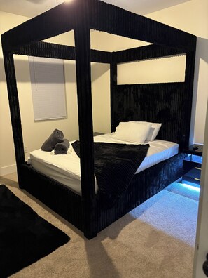 2 bedrooms, Internet, bed sheets