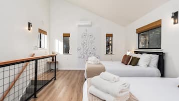 4 quartos, ferros/tábuas de passar roupa, acesso à internet