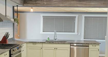 Perfect 2-bedroom house in Eureka for a relaxing getaway