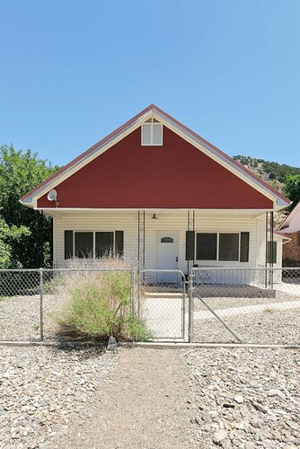 Perfect 2-bedroom house in Eureka for a relaxing getaway