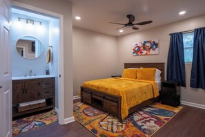 3 chambres, fer et planche à repasser, Wi-Fi gratuit, draps fournis