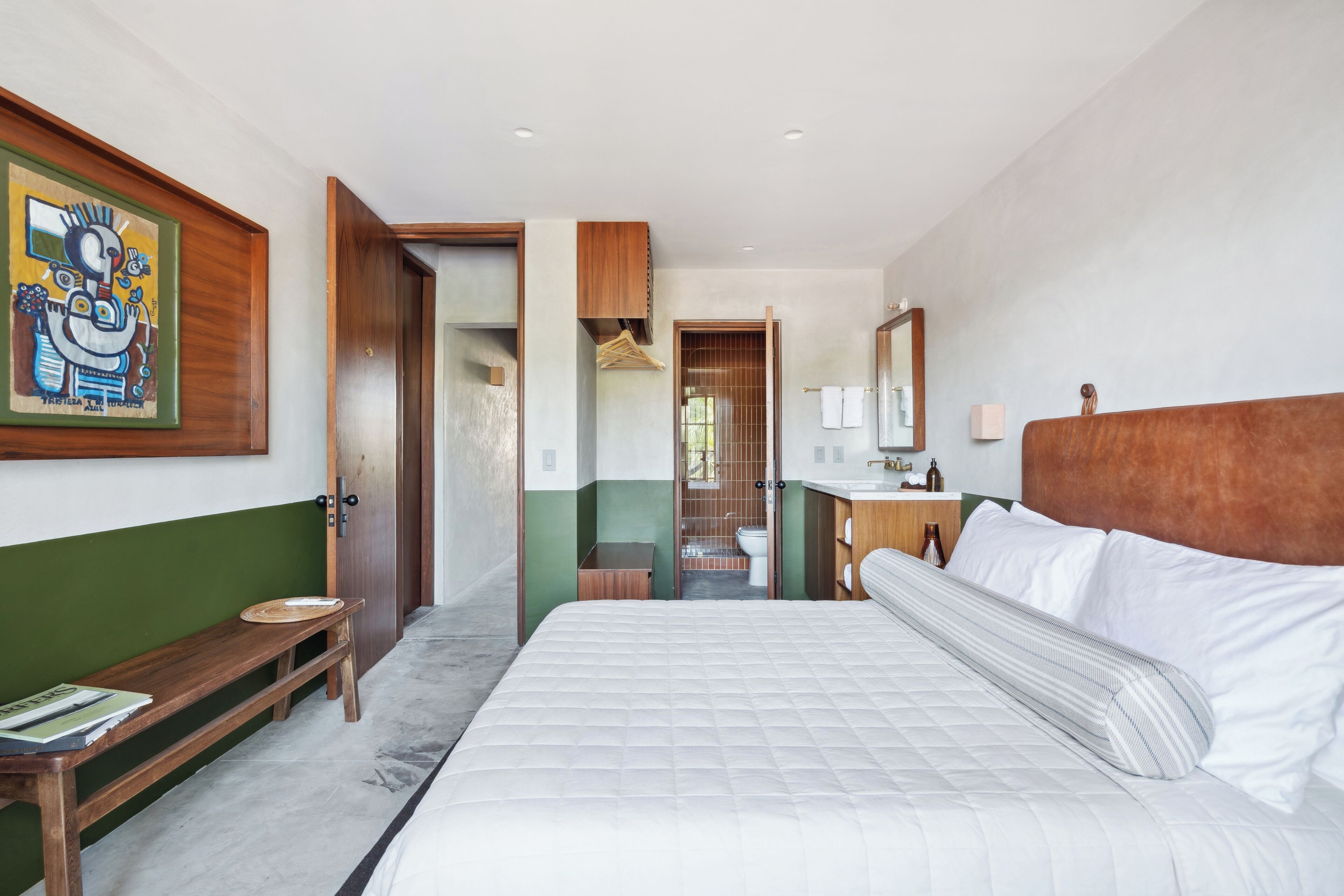 1 chambre, coffres-forts dans les chambres, fer et planche à repasser