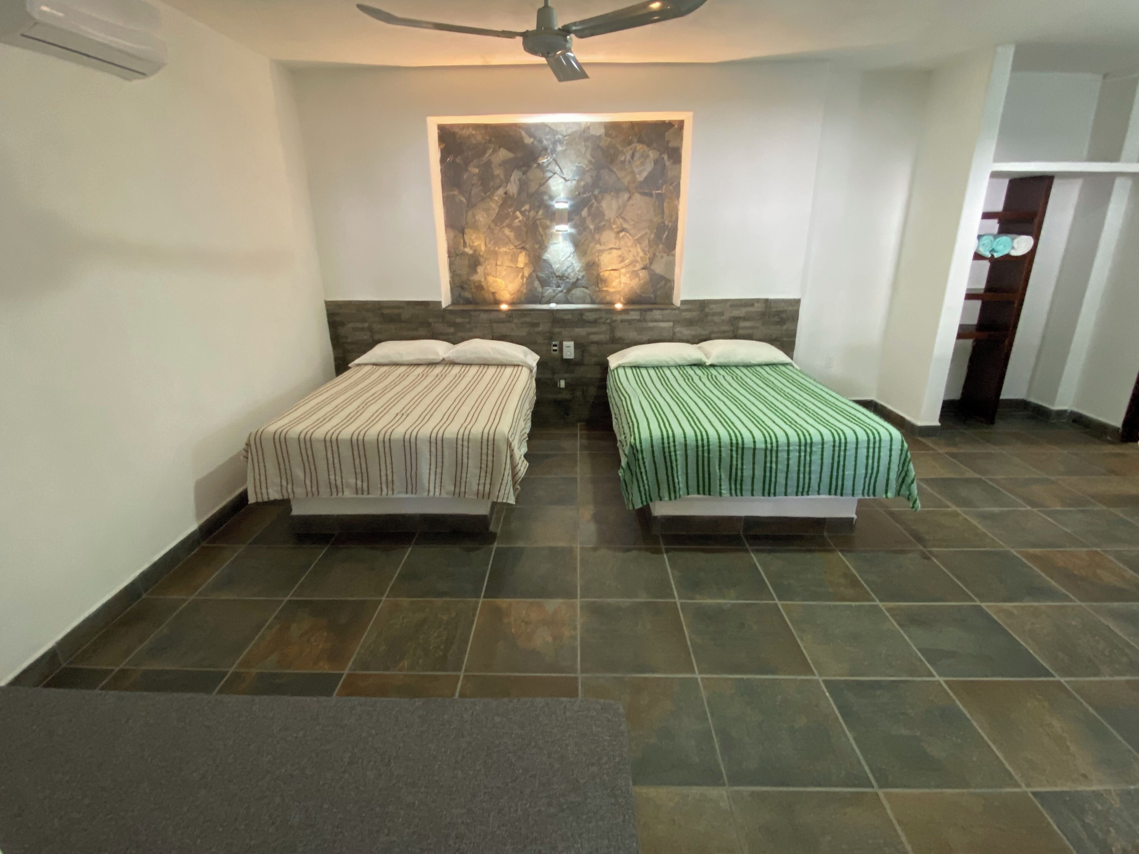 1 chambre, Wi-Fi gratuit, draps fournis