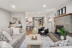 TV, fireplace