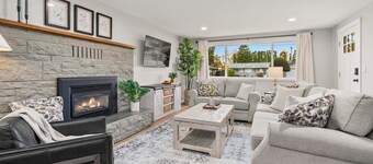 Delightful 3-bedroom house in quiet Puyallup neighborhood