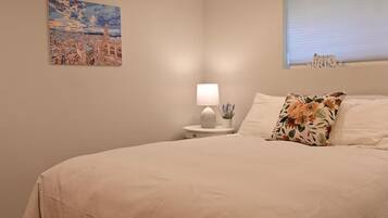 2 bedrooms, iron/ironing board, travel cot, WiFi