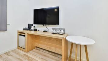 Quartos à prova de som, Wi-Fi de cortesia, roupa de cama