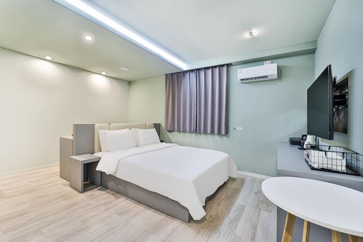 Superior Double Room | Soundproofing, free WiFi