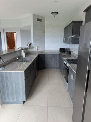Private kitchen - Gorgeous ocean view 3 bedroom condo on Beach Golf & Marina Resort (San Carlos)