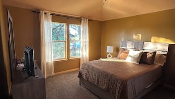 4 bedrooms, WiFi, bed sheets