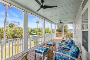 Terrace/patio - Riverbend Landing - Steinhatchee (Steinhatchee)