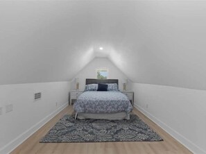 4 bedrooms, WiFi, bed sheets