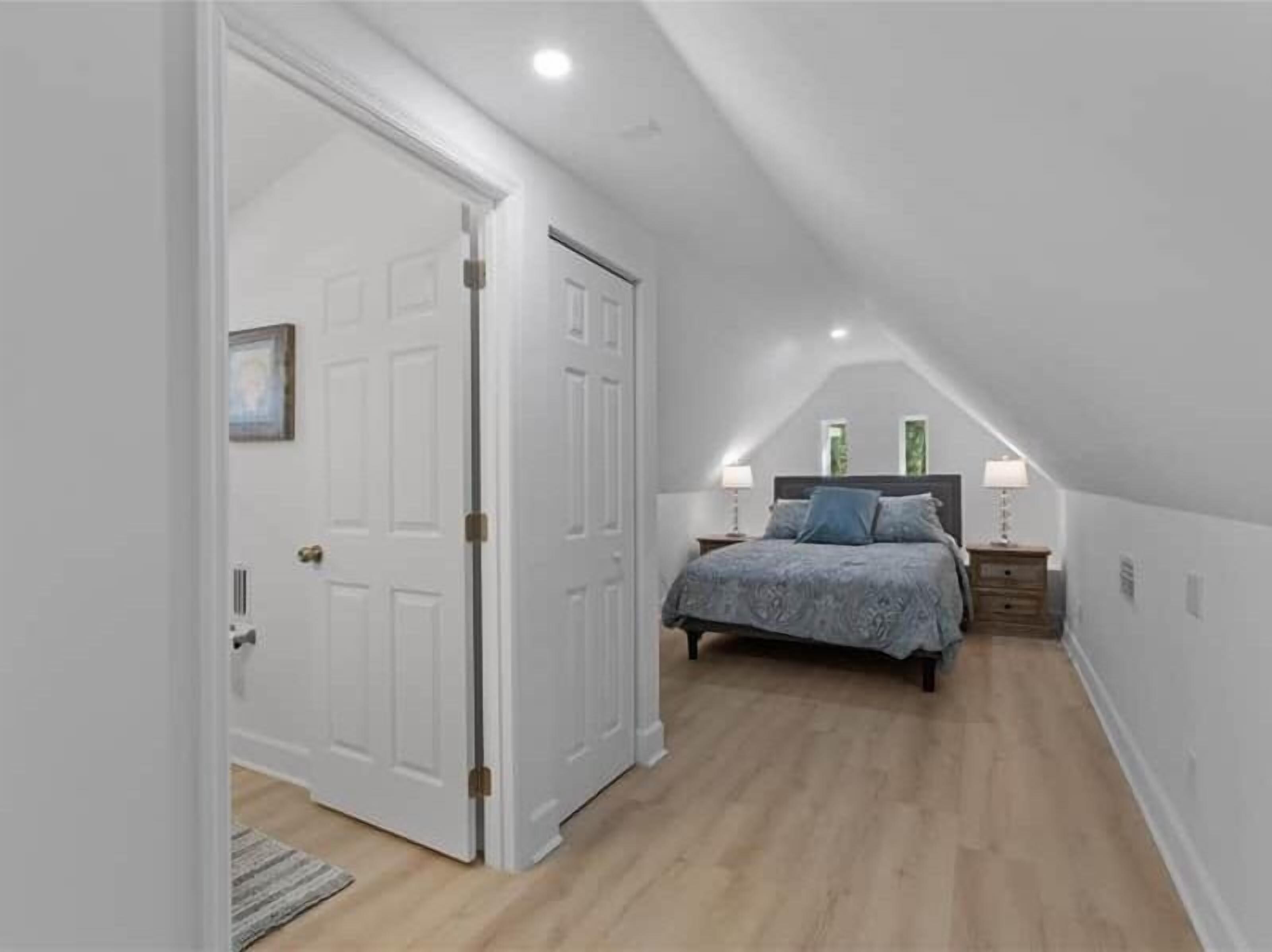 4 bedrooms, WiFi, bed sheets