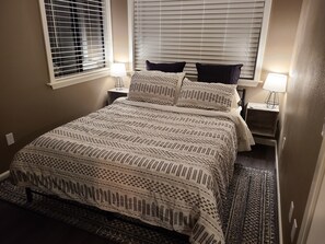 1 bedroom, iron/ironing board, WiFi, bed sheets - Cozy and serene 1-bedroom apartment over garage in terrific Atascadero (Atascadero)