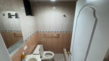 Shower, towels, soap, shampoo