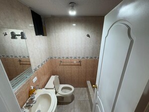 Shower, towels, soap, shampoo