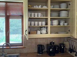 Fridge, microwave, oven, stovetop - Welcome to Oakbrook a serene country escape (Camolin)