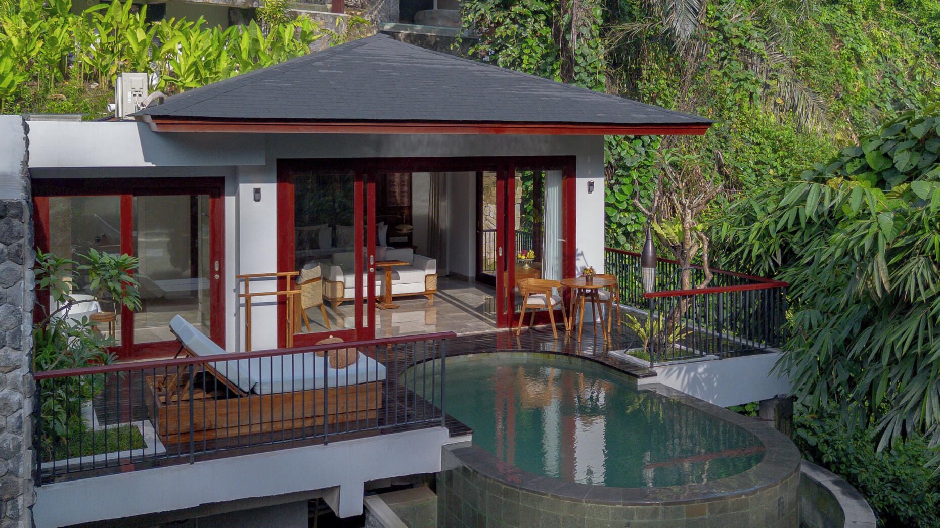 เอ็กเซกคิวทีฟวิลล่า, 1 ห้องนอน, วิวสวน | มินิบาร์ฟรีบางอย่าง, ตู้นิรภัยในห้องพัก, โต๊ะทำงาน