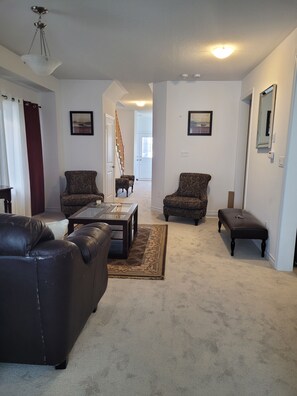 Interior - Beautiful four bedroom house available in Dundalk (Southgate)