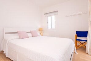2 camere, ferro/asse da stiro, Wi-Fi gratuito, lenzuola