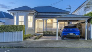 Exterior - Ponsonby Maison I 3BR & Parking (Auckland City)