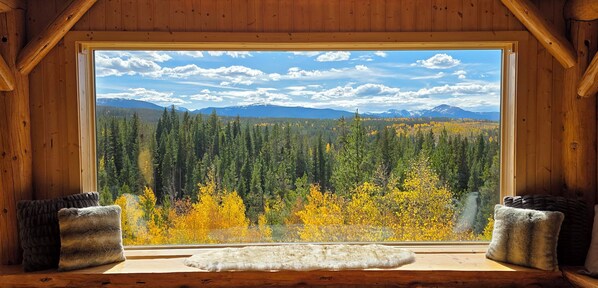 Interior - Log home in the forest - incredible view of peaks to the south - private & cozy! (Fraser)
