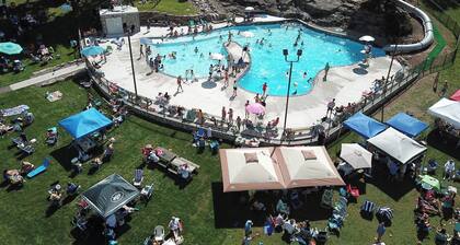 Lakeside Retreat on Lake Wallenpaupack in WLE