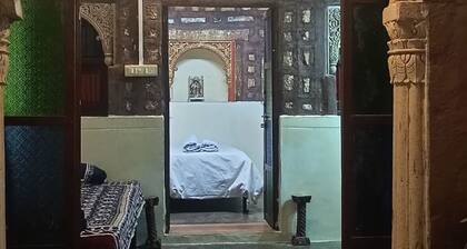 Shangri-La Heritage Haveli Home Stay BNB