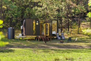 Exterior - Wombat Hideaway by Tiny Away (Laguna)