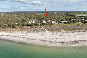 Beach - Relaxed Rural Hideaway Between Busselton & Dunsborough, Steps from Geographe Bay (Marybrook)