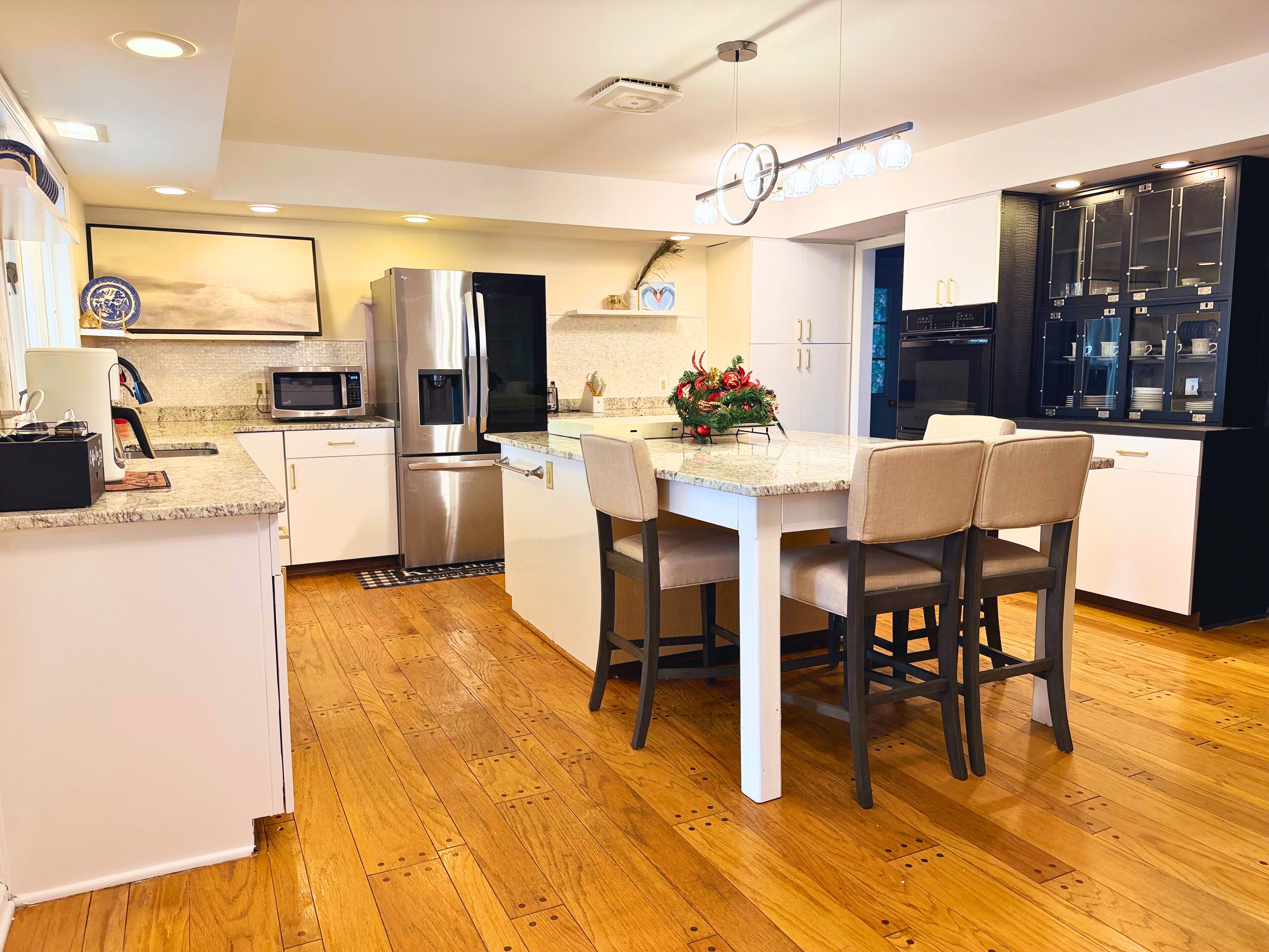 Microwave, oven, stovetop, dishwasher