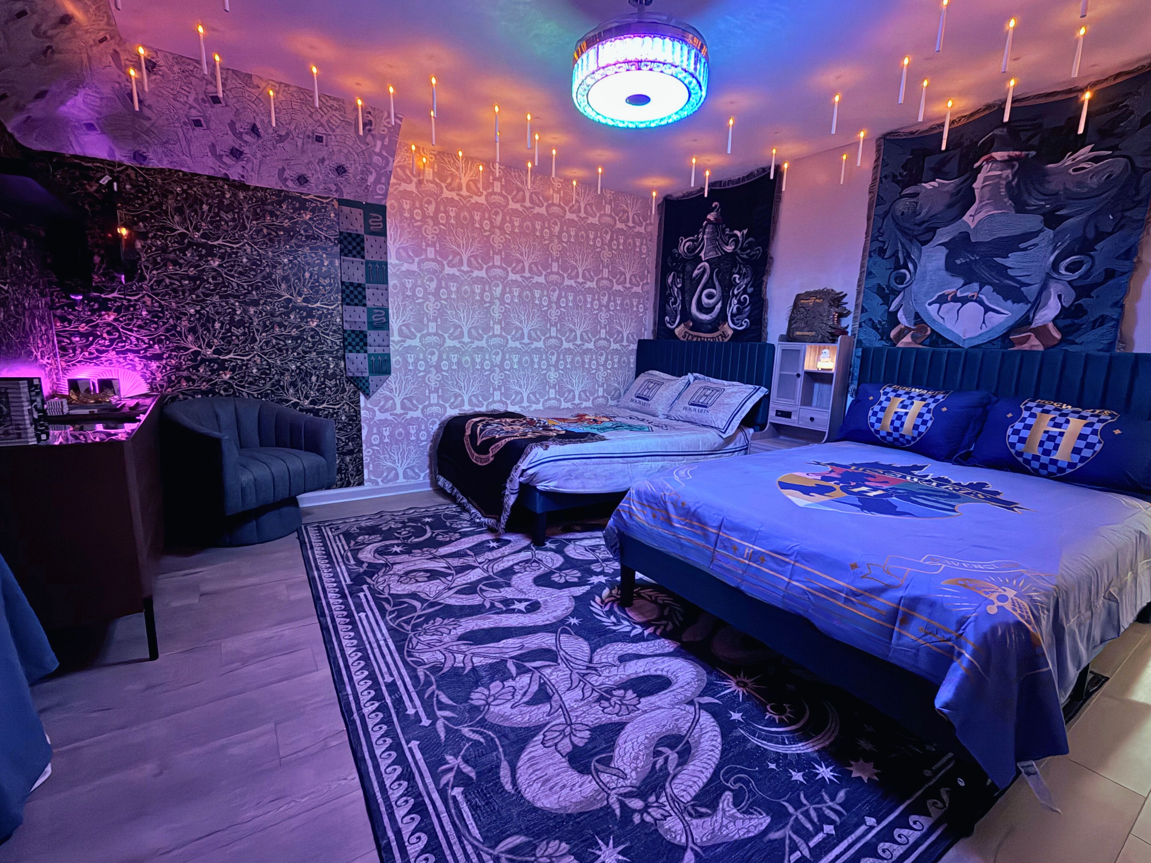 5 bedrooms, iron/ironing board, WiFi, bed sheets