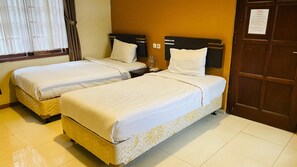 Deluxe Room | Desk, free WiFi - Hommy Inn Timoho (Yogyakarta)
