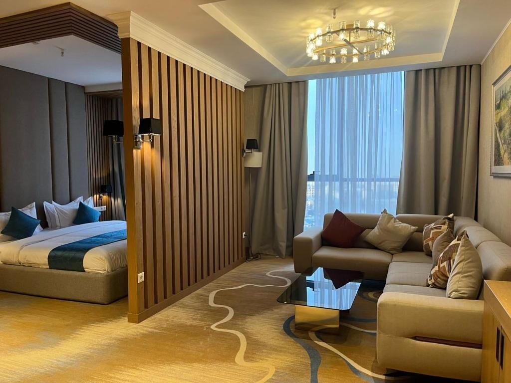 In-room safe, soundproofing, iron/ironing board, free WiFi