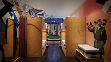 Free WiFi, bed sheets