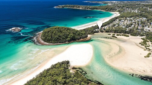 The Inlet - Relax in this beautiful home on the tranquil Narrawallee Inlet
