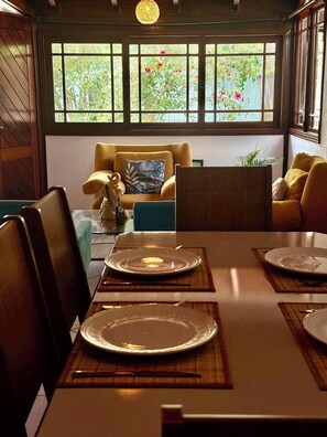 Dining - Entire home in Florianópolis, Brazil near Lagoa, Mole and Joaquina (Lagoa da Conceição)