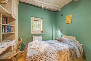 Family Apartment, Multiple Bedrooms, 2 Bathrooms (Baita Delle Stelle) | 3 bedrooms, desk, laptop workspace, free WiFi