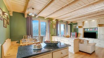 Télévision à écran plat