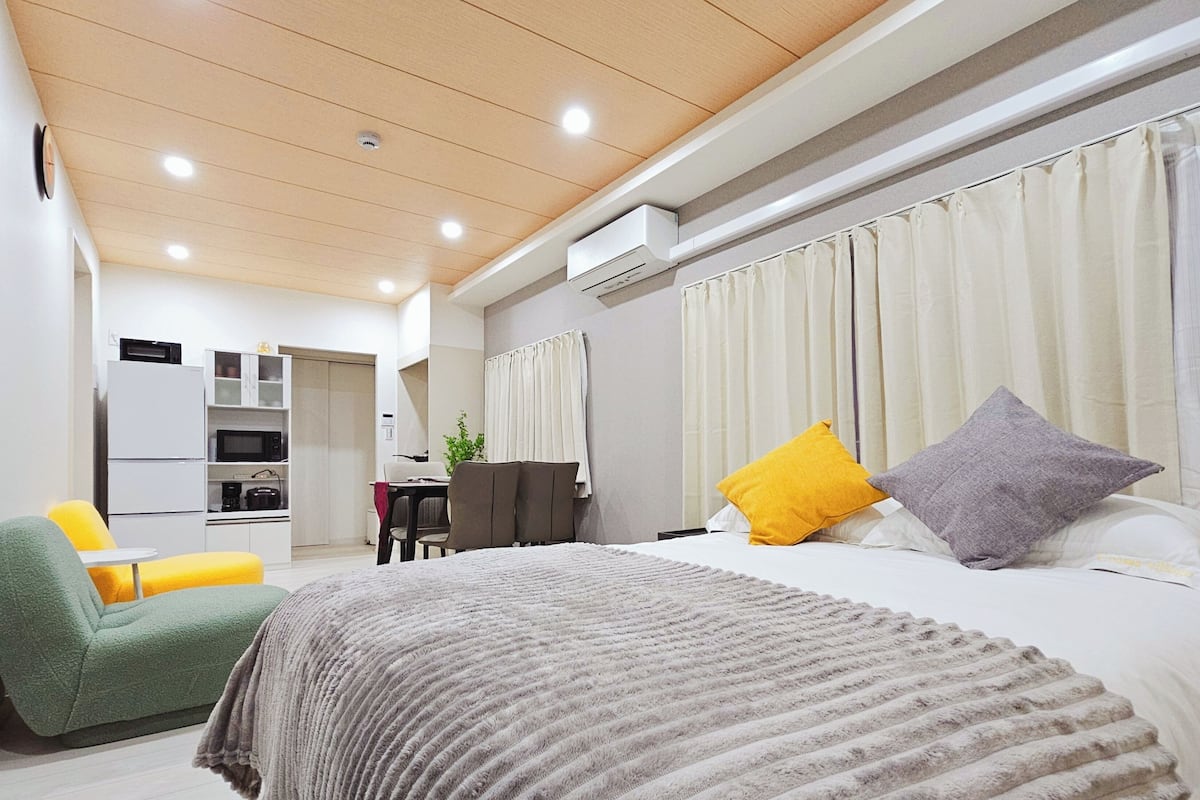 Family Room | Blackout drapes, iron/ironing board, free WiFi