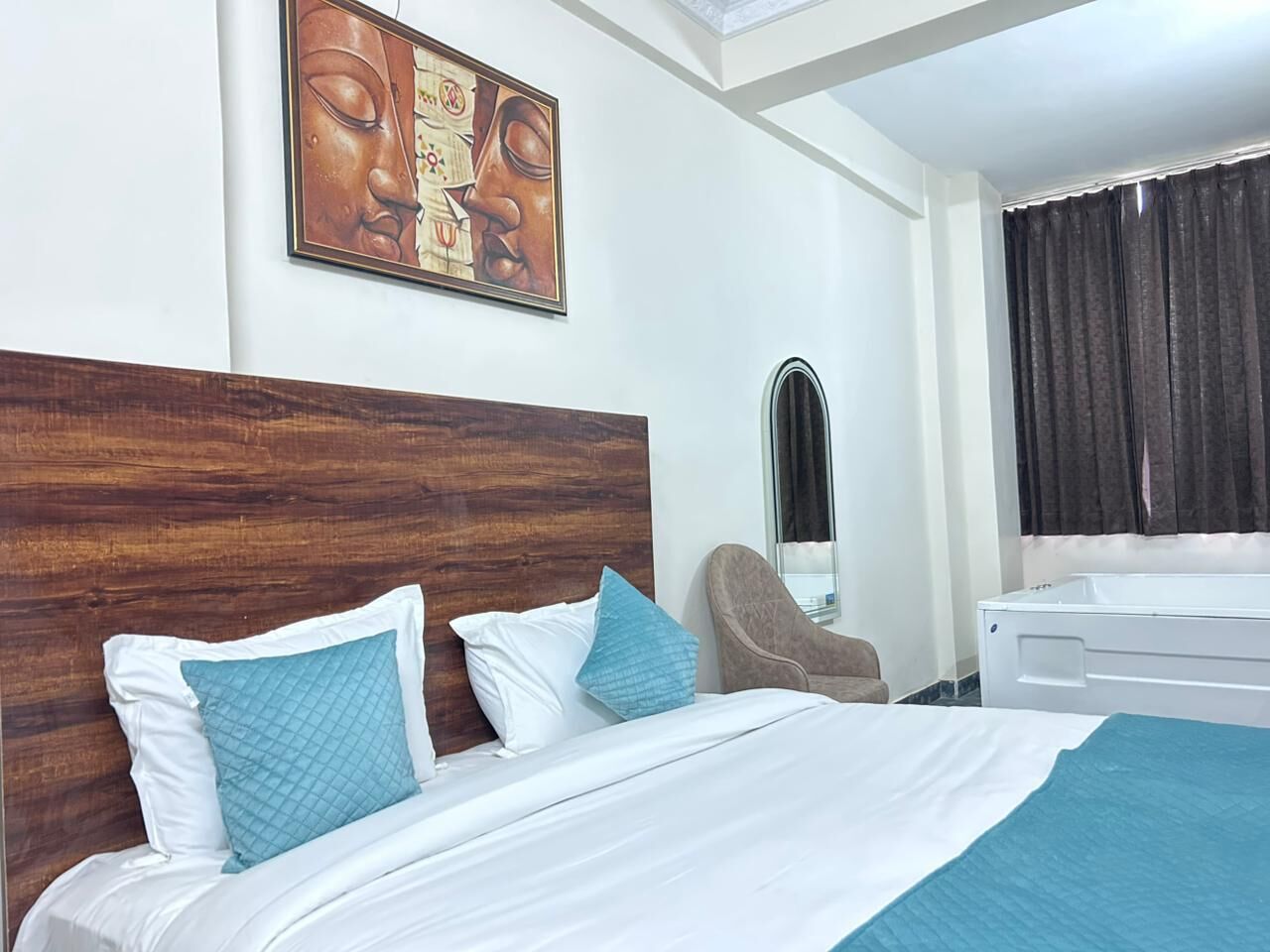 Luxury Double Room | Egyptian cotton sheets, premium bedding, memory-foam beds, minibar