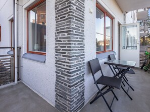 Outdoor dining - Kelotähti 1 a8 by Interhome (Inari)