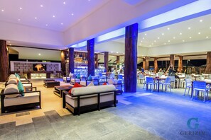 Petit déjeuner buffet compris tous les jours