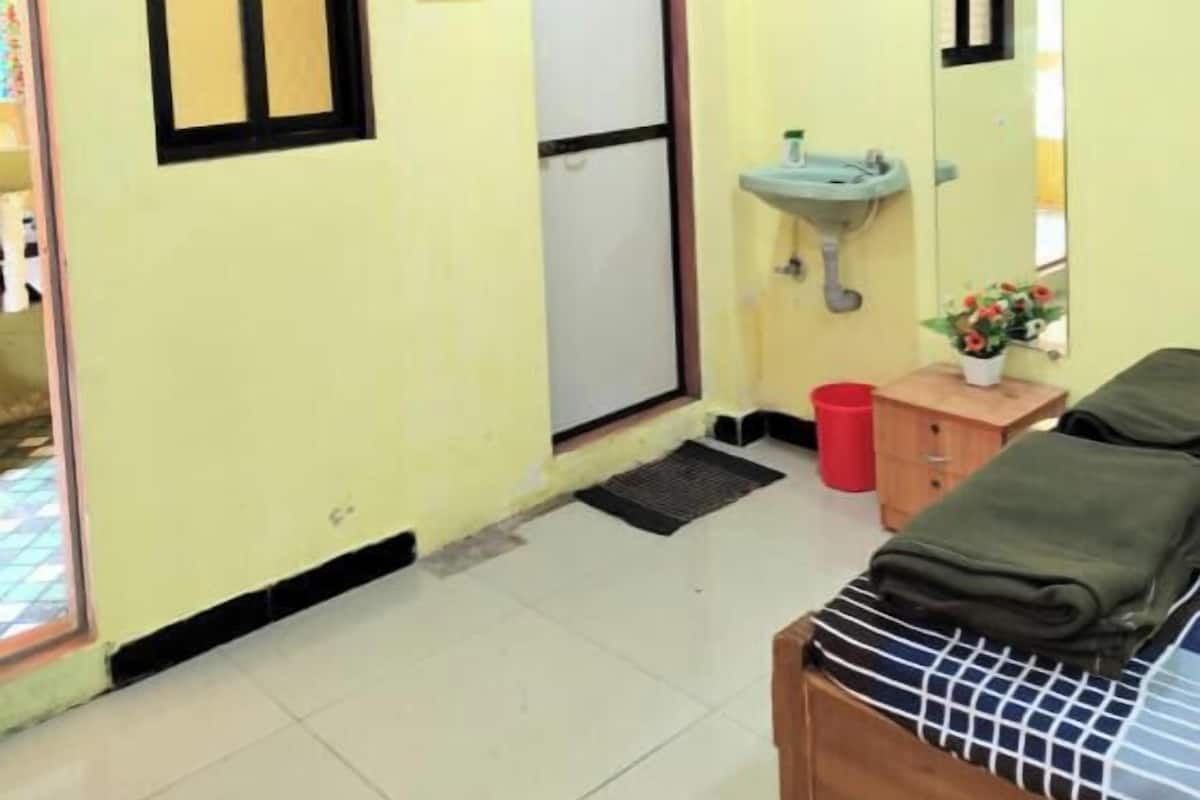 Standard Room | Free WiFi